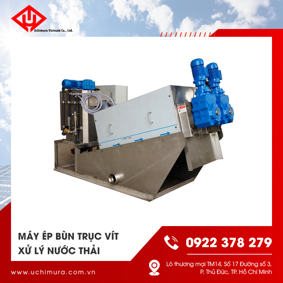 Máy ép bùn trục vít có hệ thống bảng điều khiển và vỏ bảo vệ